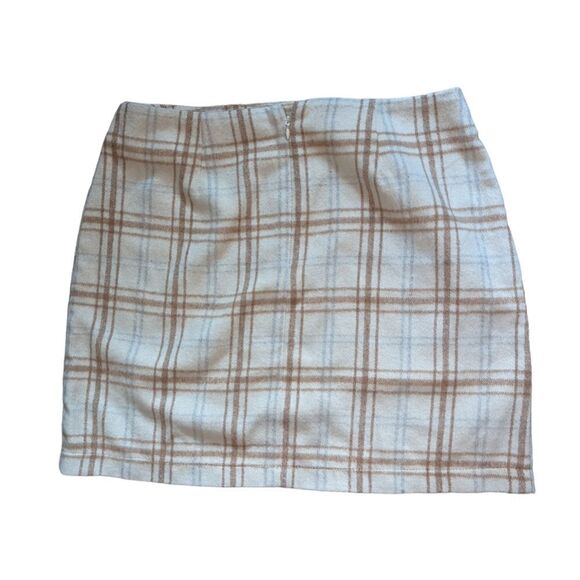 Lulu's women's cream plaid fleece skirt size large - Picture 2 of 7